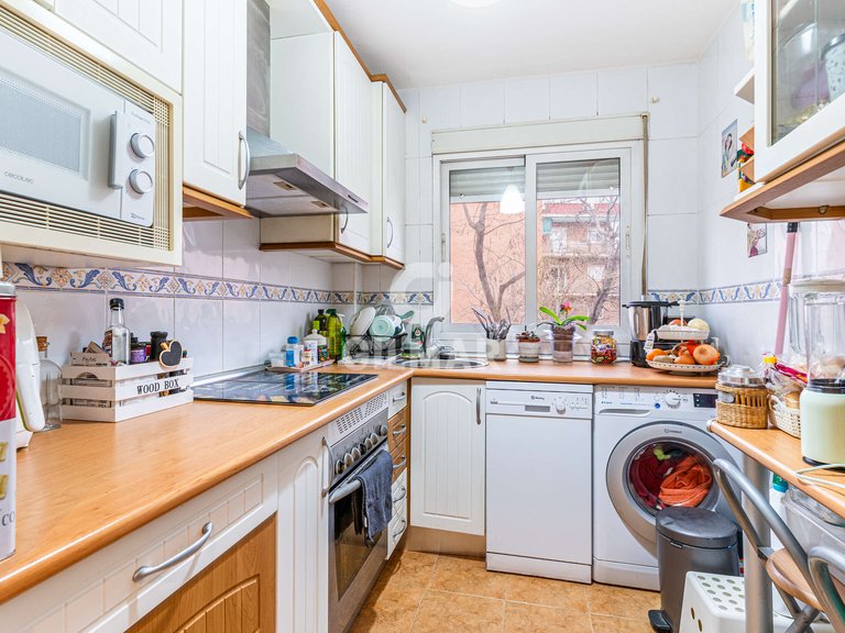 Apartment for Sale in Madrid, Madrid 6