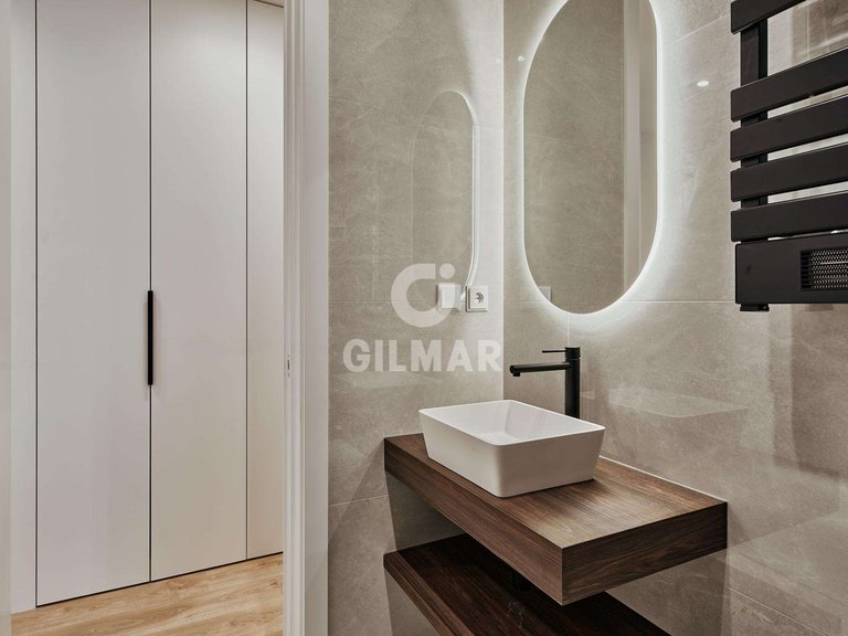 Apartment for Sale in Madrid, Madrid 43