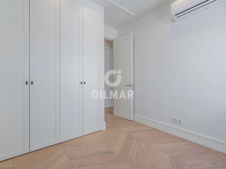 Apartment for Sale in Madrid, Madrid 17