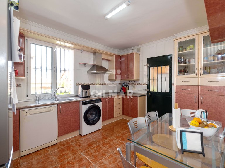 Villa for Sale in AlhaurÍn De La Torre, Malaga 27