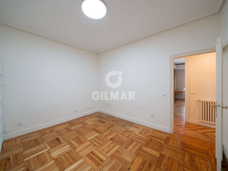 Apartment for Sale in Madrid, Madrid 39