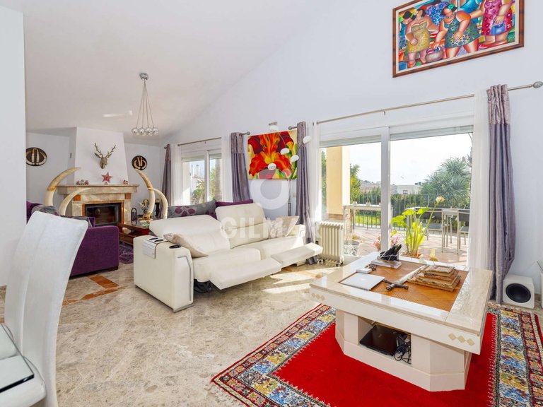 Villa for Sale in Casares, Malaga 4