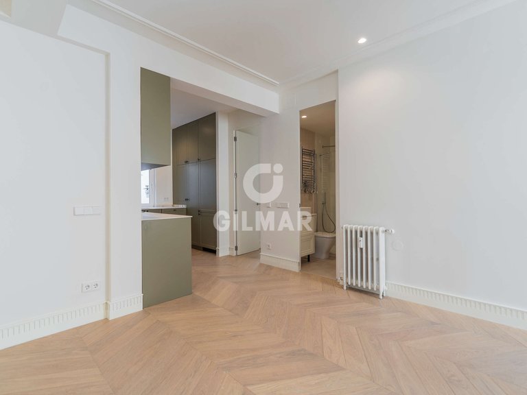 Apartment for Sale in Madrid, Madrid 6