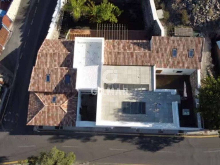 Villa for Sale in GuÍa De Isora, Tenerife 35