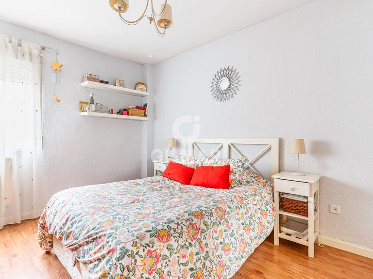 Apartment for Sale in Madrid, Madrid 23