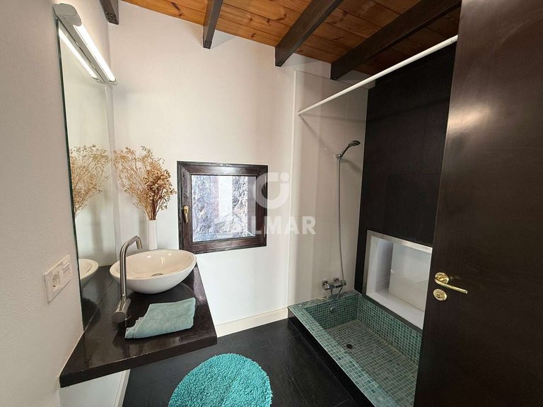 Villa for Sale in GuÍa De Isora, Tenerife 20