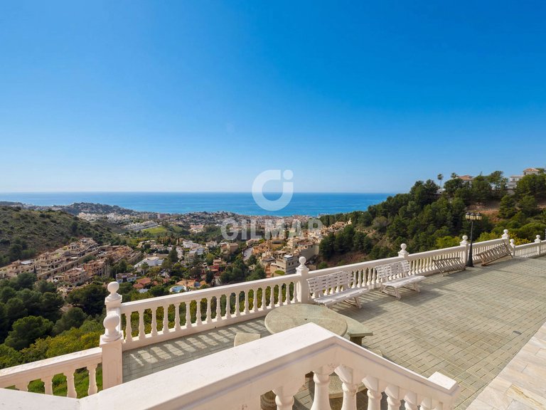 Villa for Sale in MÁlaga, Malaga 38