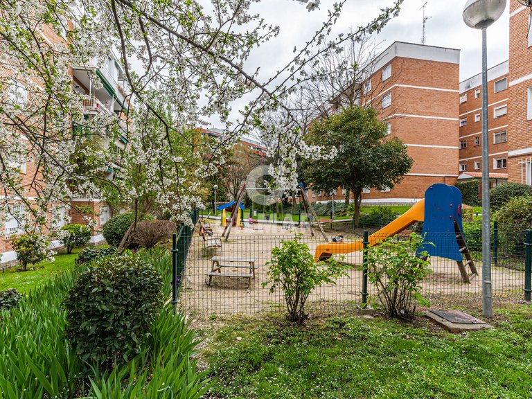 Apartment for Sale in Madrid, Madrid 29