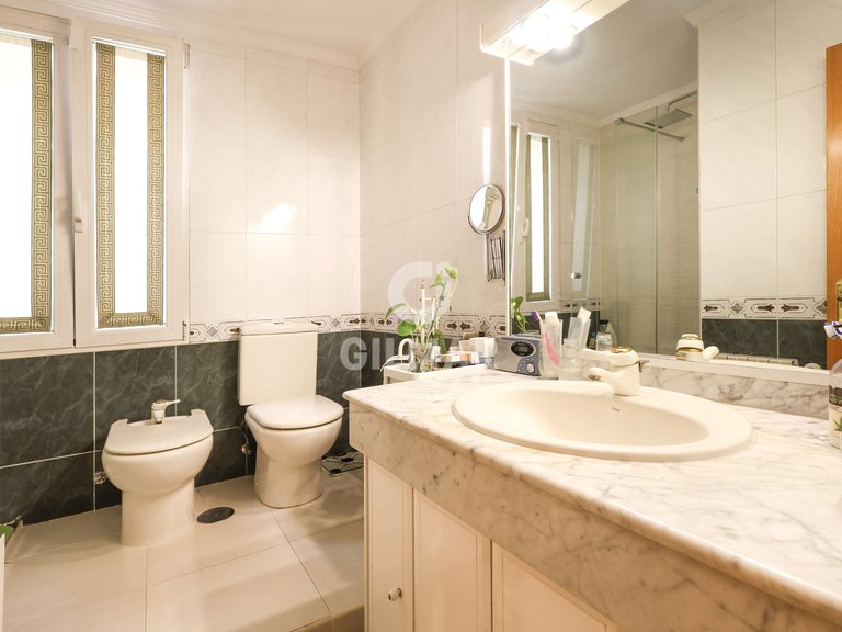 Apartment for Sale in Madrid, Madrid 14