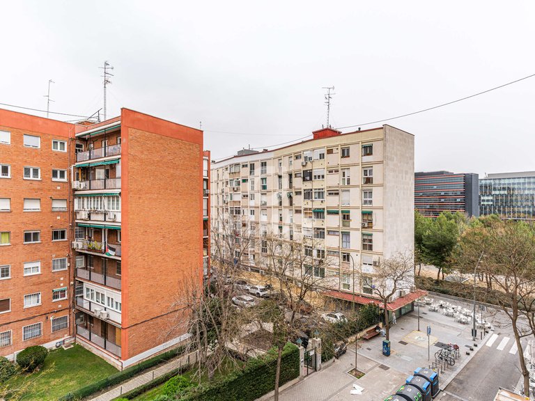 Apartment for Sale in Madrid, Madrid 27