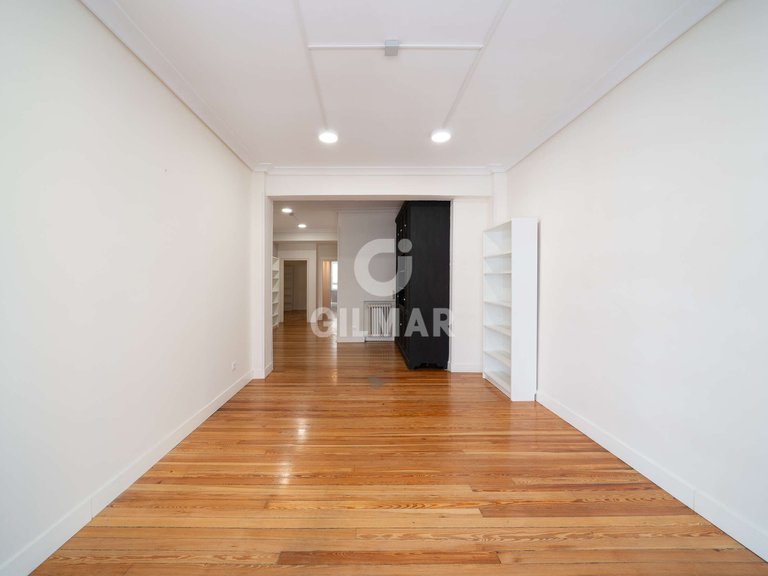 Apartment for Sale in Madrid, Madrid 5