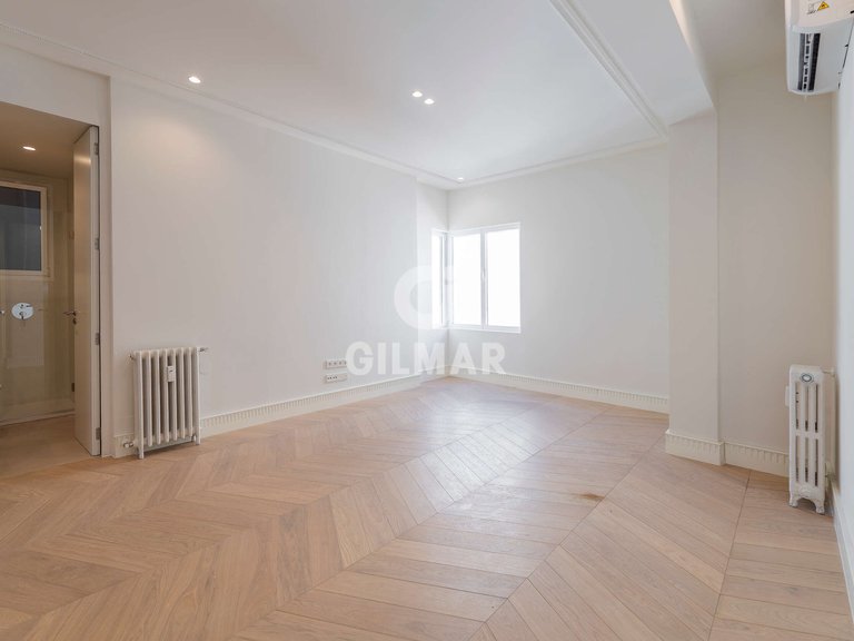 Apartment for Sale in Madrid, Madrid 4