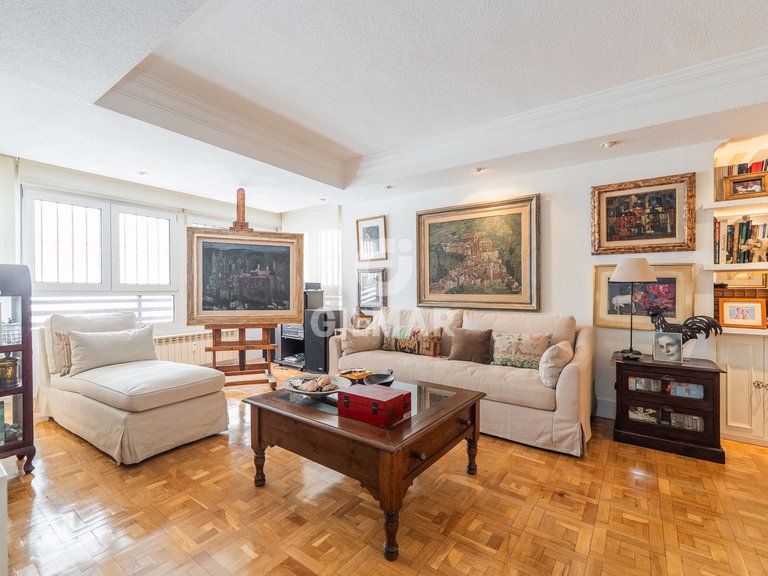 Apartment for Sale in Madrid, Madrid 4