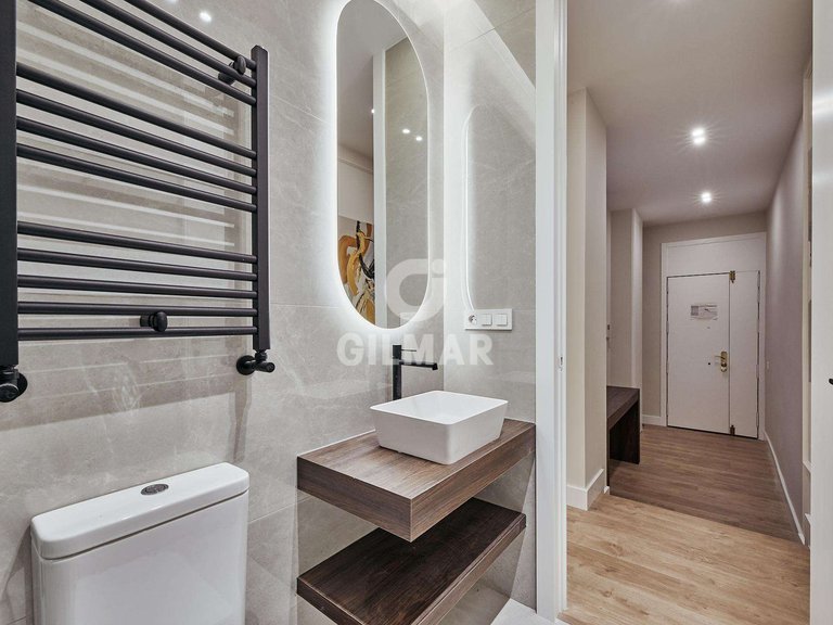 Apartment for Sale in Madrid, Madrid 22