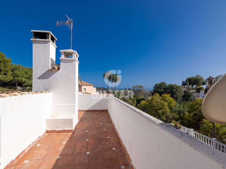Villa for Sale in BenahavÍs, Malaga 36