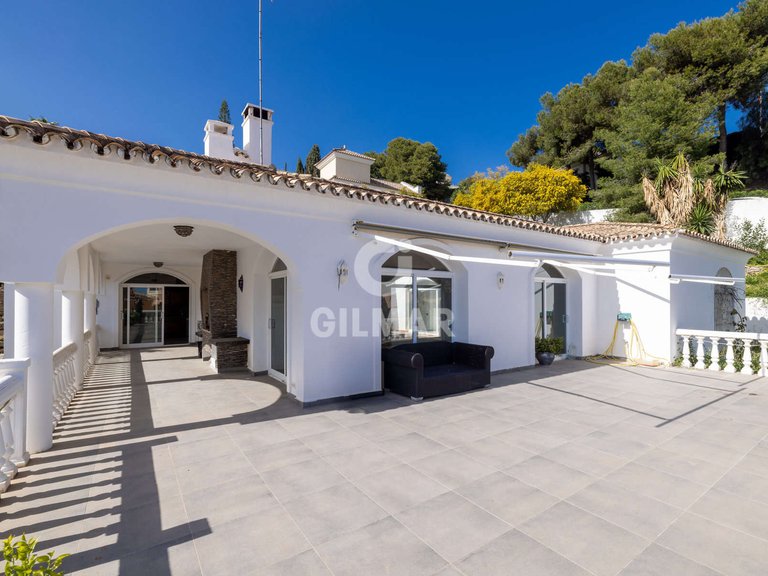 Villa for Sale in BenahavÍs, Malaga 32