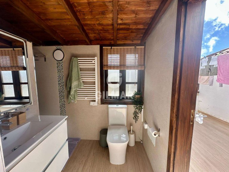 Villa for Sale in GuÍa De Isora, Tenerife 20