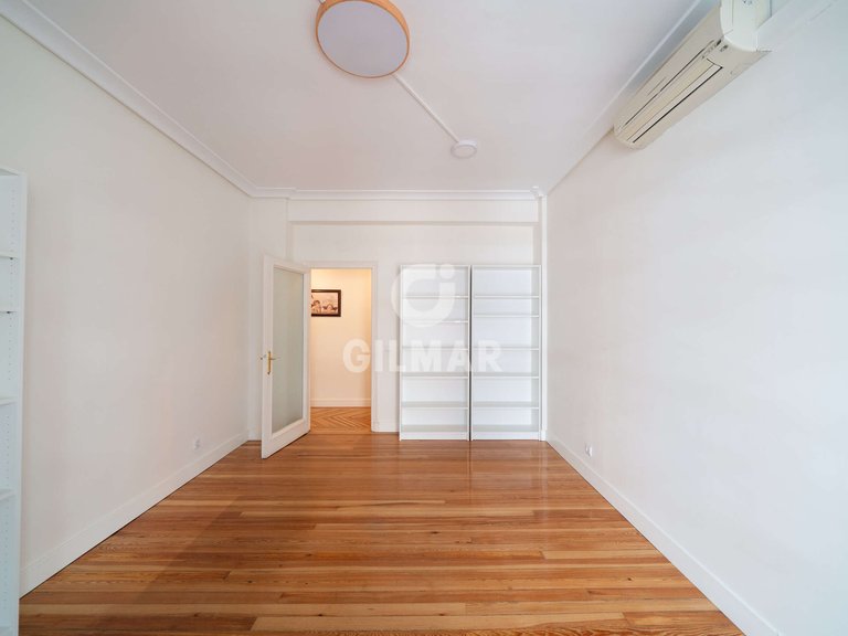 Apartment for Sale in Madrid, Madrid 30