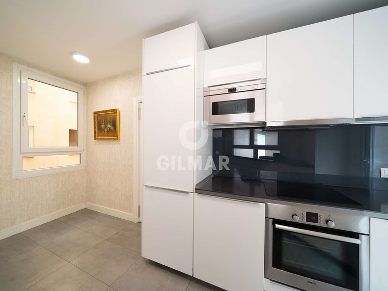 Apartment for Sale in Madrid, Madrid 27