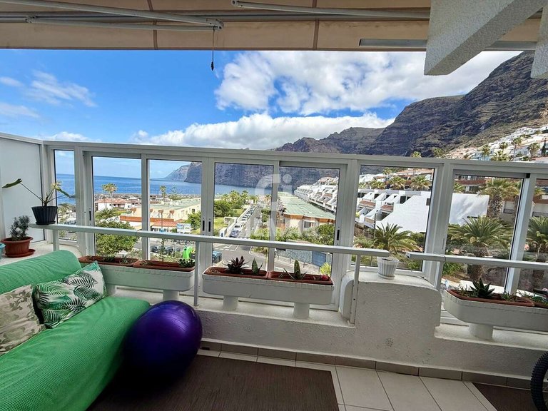 Apartment for Sale in Acantilados De Los Gigantes, Tenerife 17