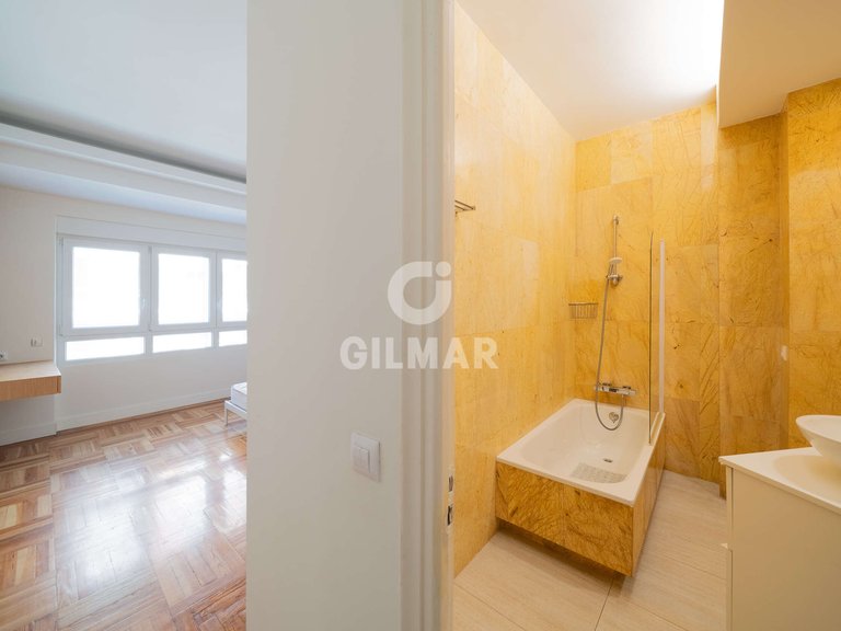 Apartment for Sale in Madrid, Madrid 32