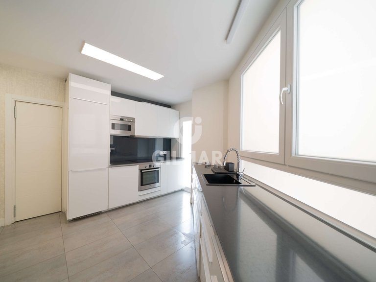 Apartment for Sale in Madrid, Madrid 24