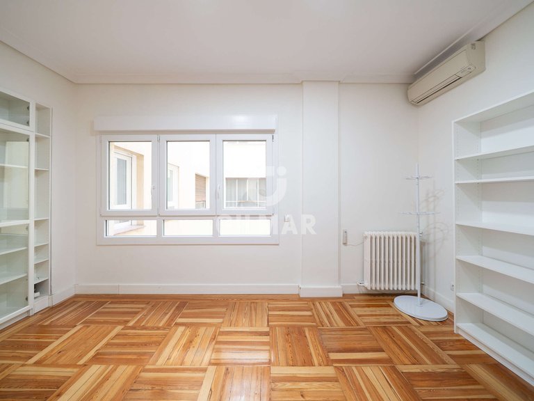 Apartment for Sale in Madrid, Madrid 19