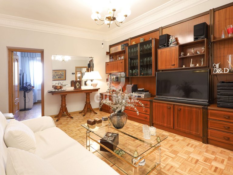 Apartment for Sale in Madrid, Madrid 6