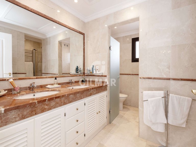 Town House for Sale in Atalaya Isdabe, Malaga 31