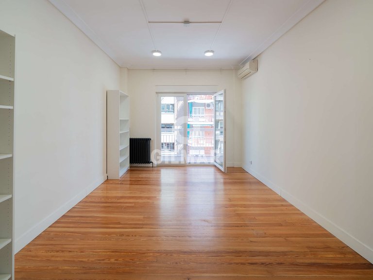 Apartment for Sale in Madrid, Madrid 4
