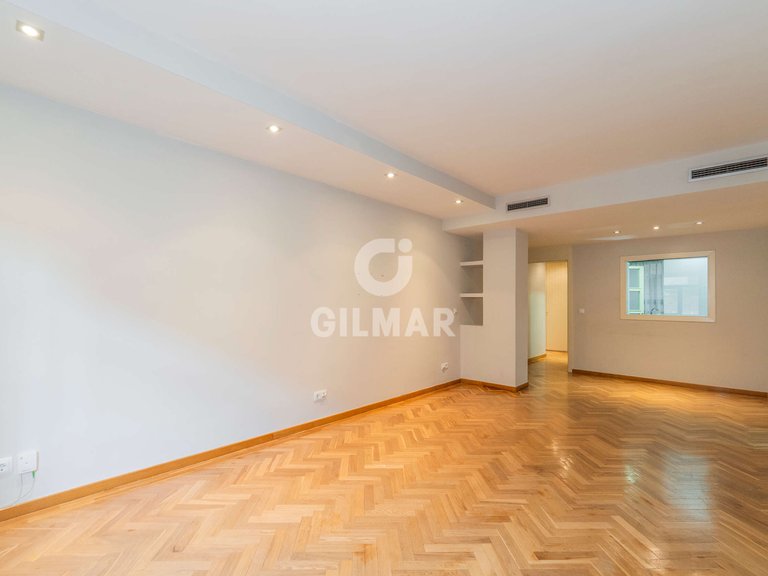 Apartment for Sale in Madrid, Madrid 8