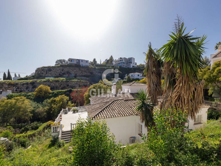 Villa for Sale in BenahavÍs, Malaga 40