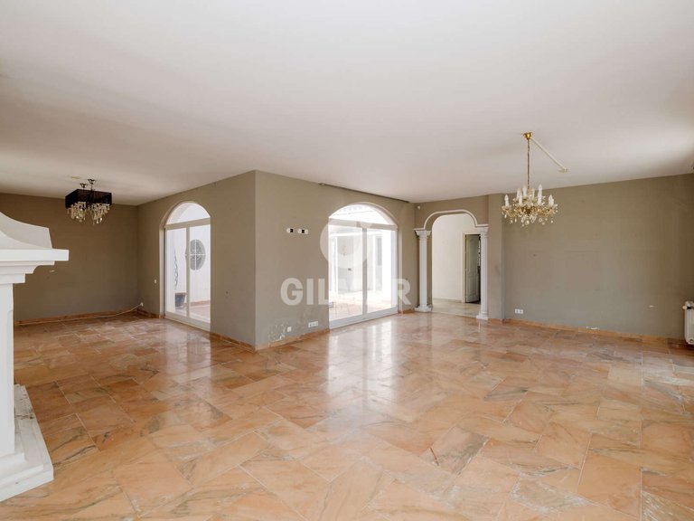 Villa for Sale in BenahavÍs, Malaga 6