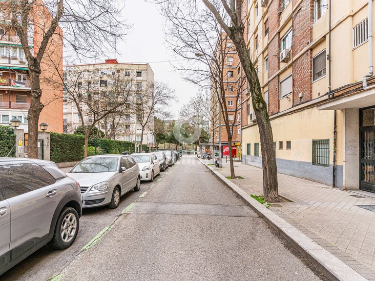 Apartment for Sale in Madrid, Madrid 31