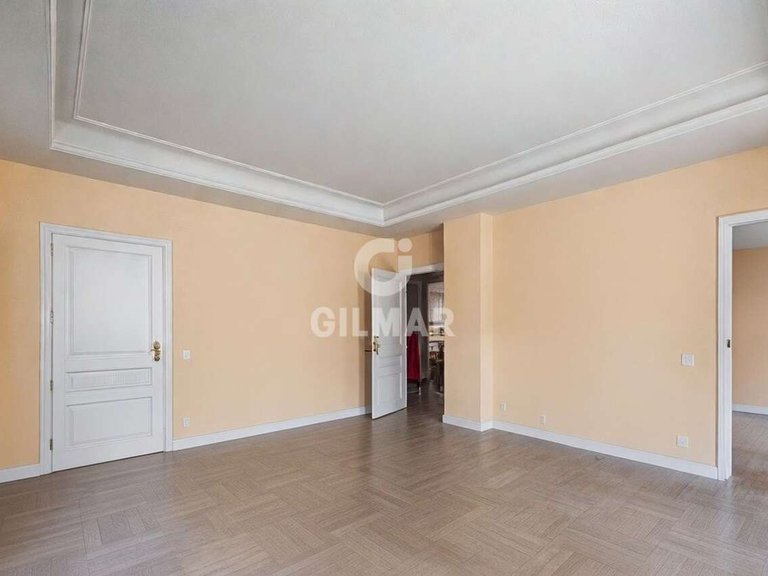 Apartment for Sale in Madrid, Madrid 27
