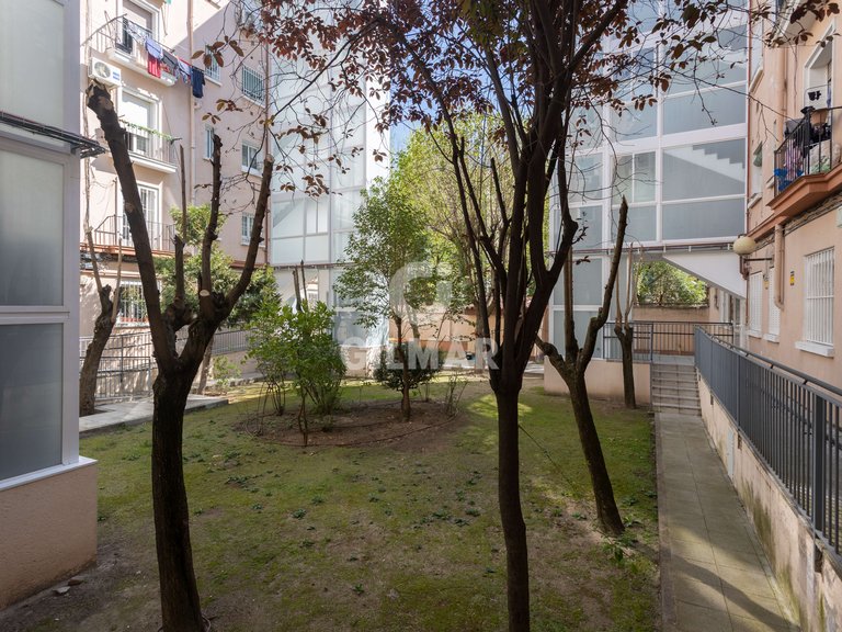 Apartment for Sale in Madrid, Madrid 32