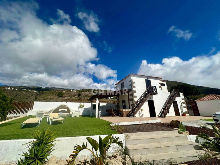 Villa for Sale in GuÍa De Isora, Tenerife 29