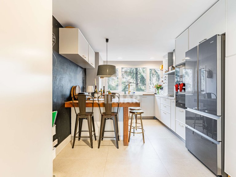 Apartment for Sale in Madrid, Madrid 11