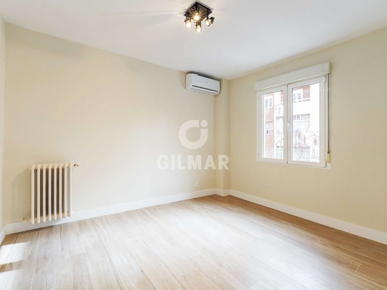Apartment for Sale in Madrid, Madrid 4