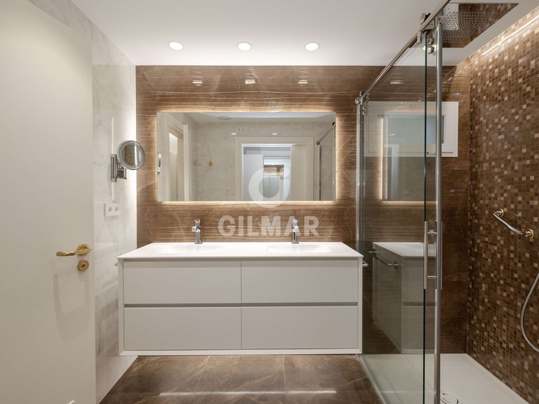 Apartment for Sale in Marbella, Malaga 25