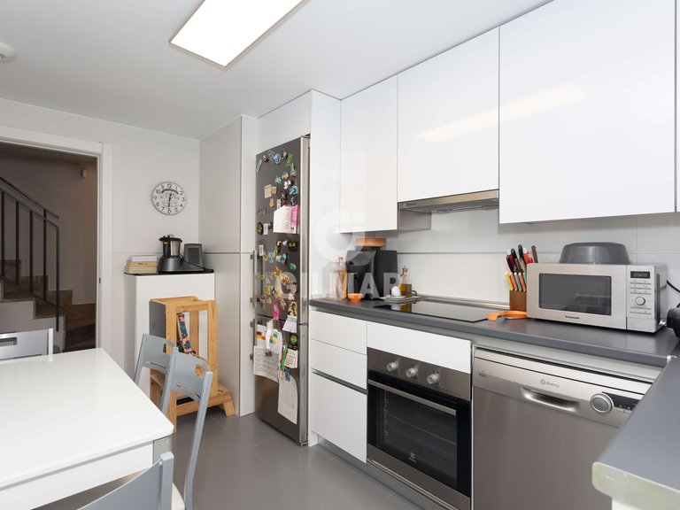 Town House for Sale in Madrid, Madrid 13