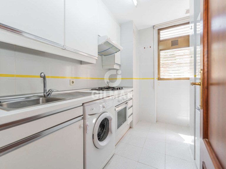Apartment for Sale in Madrid, Madrid 5