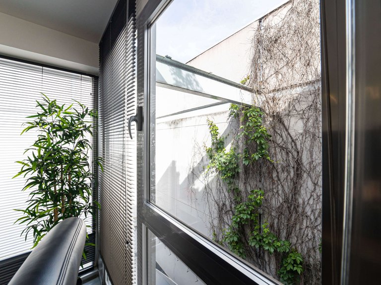 Commercial for Rent in Madrid, Madrid 24