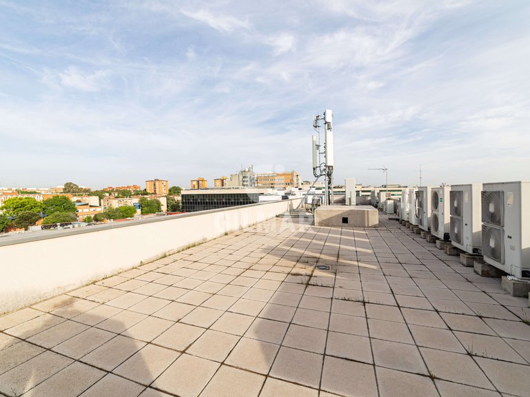 Commercial for Rent in Madrid, Madrid 19