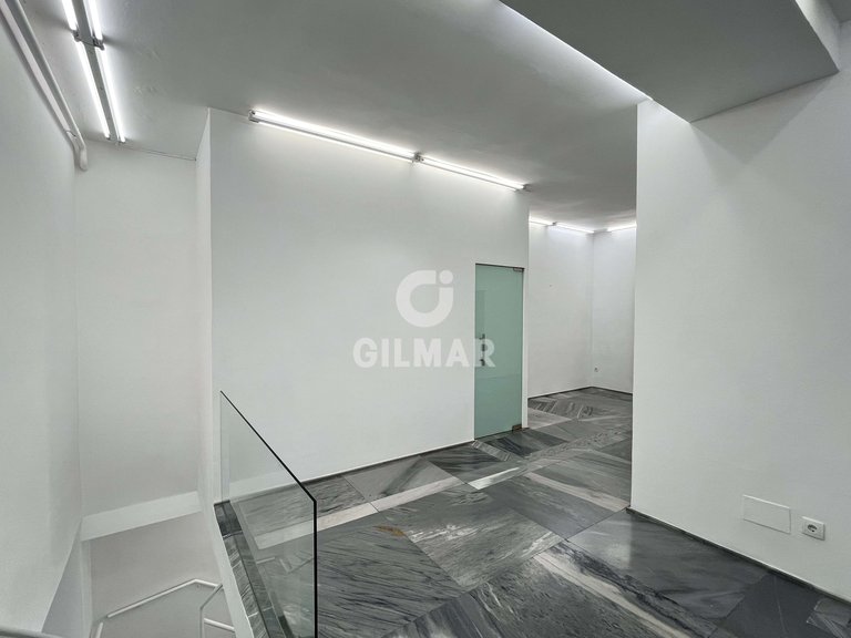 Commercial for Sale in Madrid, Madrid 6