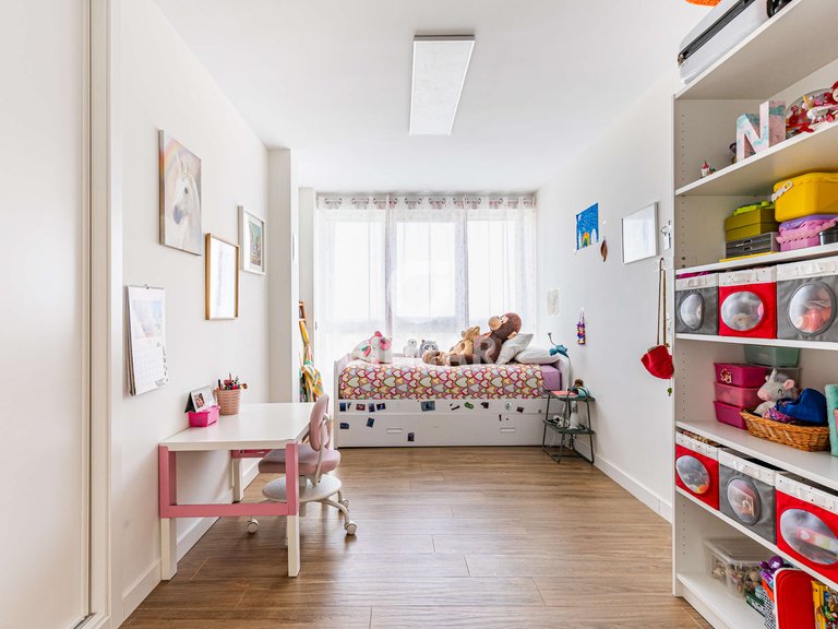 Apartment for Sale in Madrid, Madrid 17