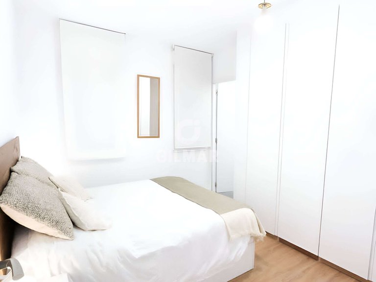 Apartment for Sale in Madrid, Madrid 11