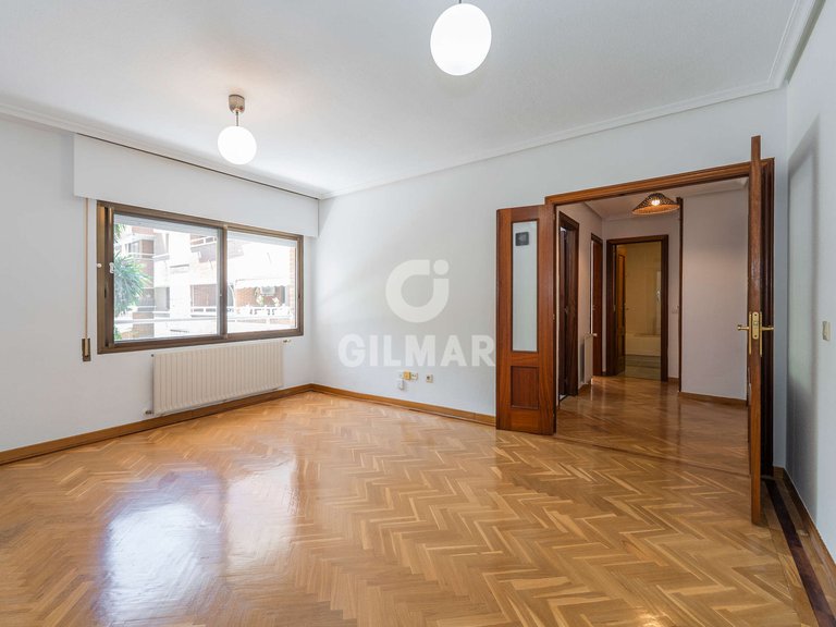Apartment for Sale in Madrid, Madrid 4