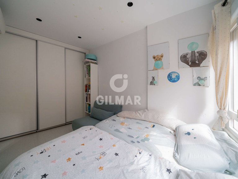 Apartment for Sale in Madrid, Madrid 18