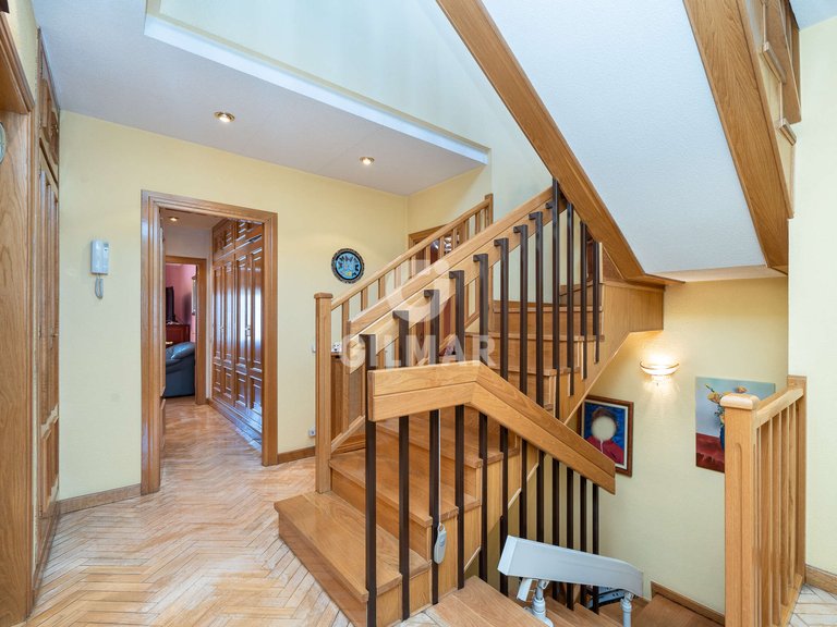 Town House for Sale in Madrid, Madrid 9